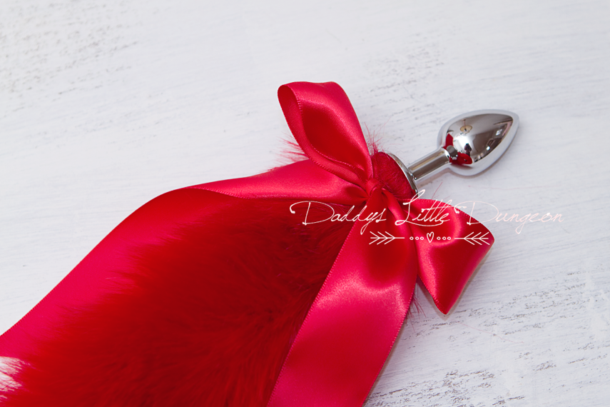 Gorgeous super soft, fluffy and bushy red fur stainless butt / anal plug kitten or fox tail for DDLG, pet play and BDSM bondage play.