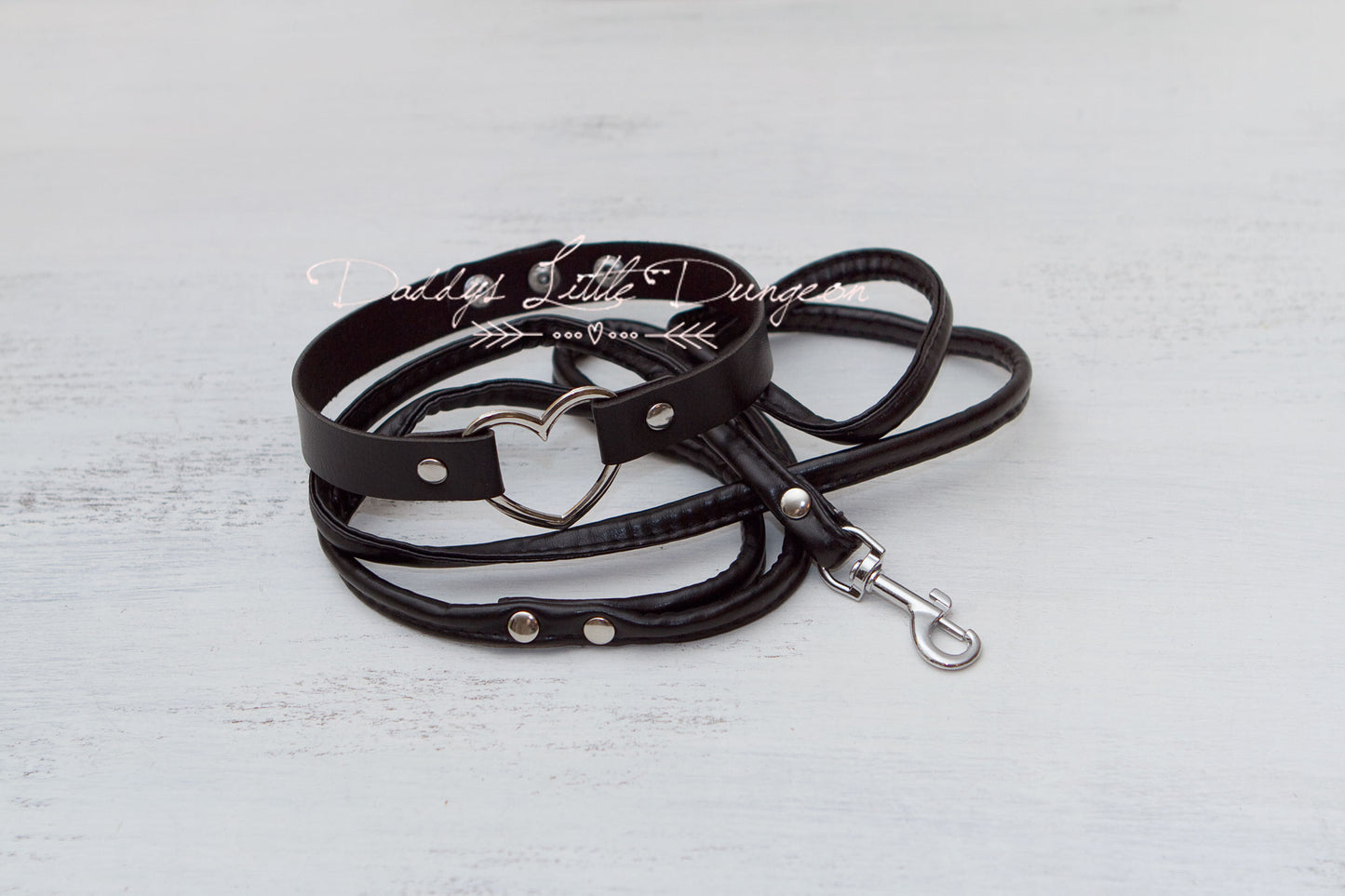 Black Heart Bondage Collar & Leash Set