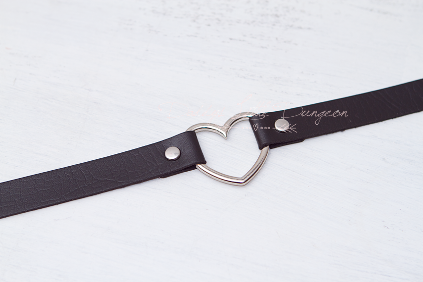 Black Heart Bondage Collar & Leash Set